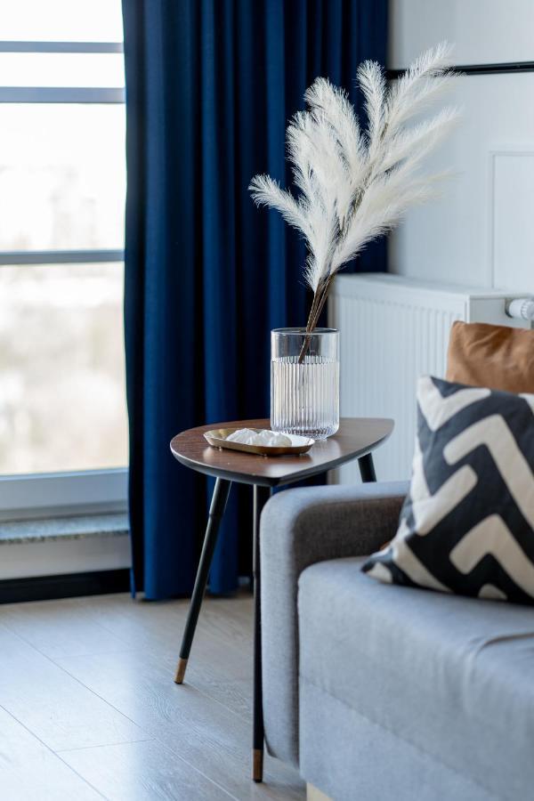 Apartament Piekny Widok, 15Min Od Rynku, Netflix, Garaz Free วรอตซวาฟ ภายนอก รูปภาพ