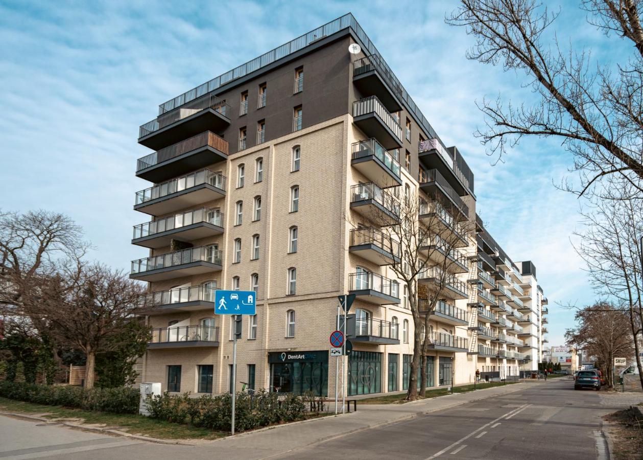 Apartament Piekny Widok, 15Min Od Rynku, Netflix, Garaz Free วรอตซวาฟ ภายนอก รูปภาพ